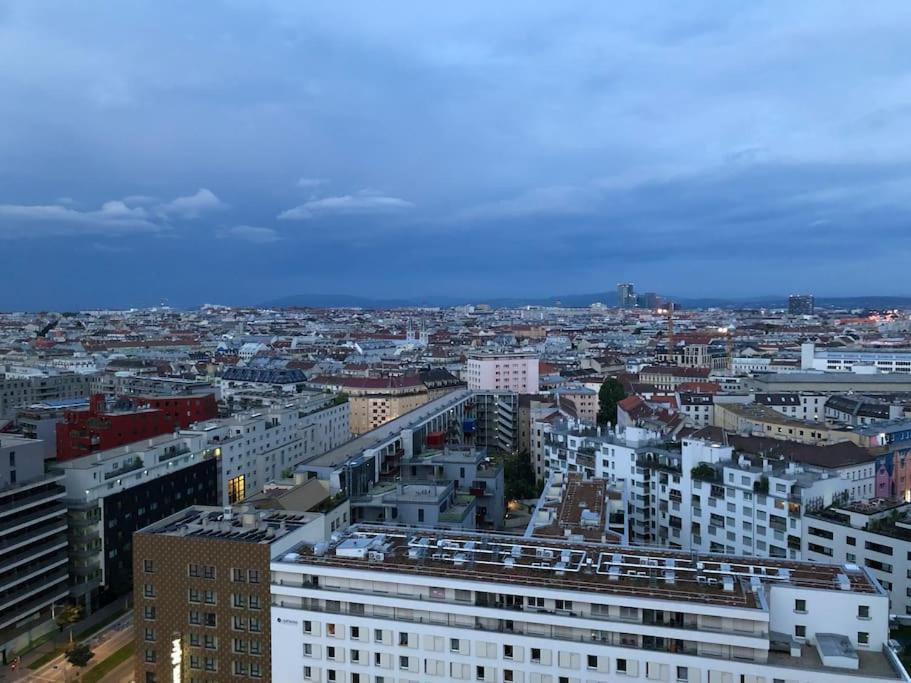 Apartamento Stunning View Over Vienna In City Center Exterior foto